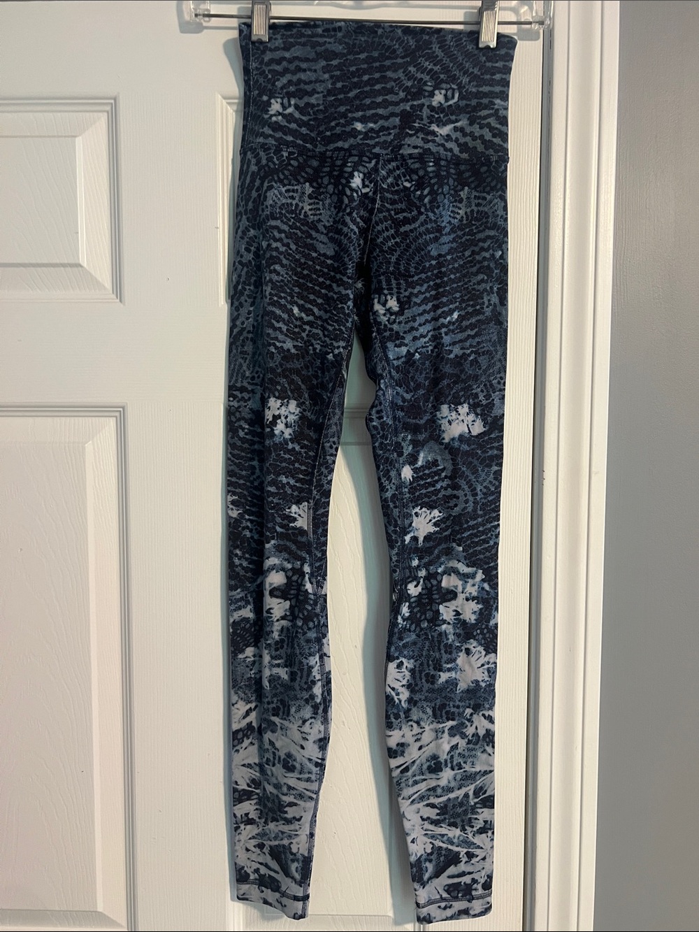 lululemon athletica Black and Gray Patterned High-Rise Leggings
